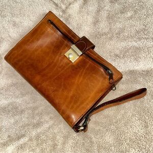 Vintage Italian Tan Leather Man Bag 9x7 Clutch Phone Pouch Wristlet Gold Crest